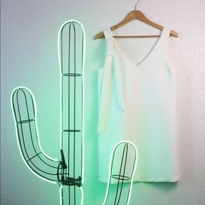 SOLD‼️ NWT Kendall + Kylie White Sleeveless Dress Sz: S